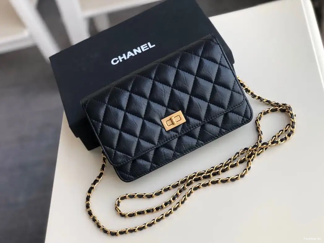 First Bag Ru CHANEL WALLET CHAIN 0602